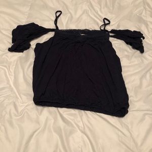 XS cold shoulder crop top